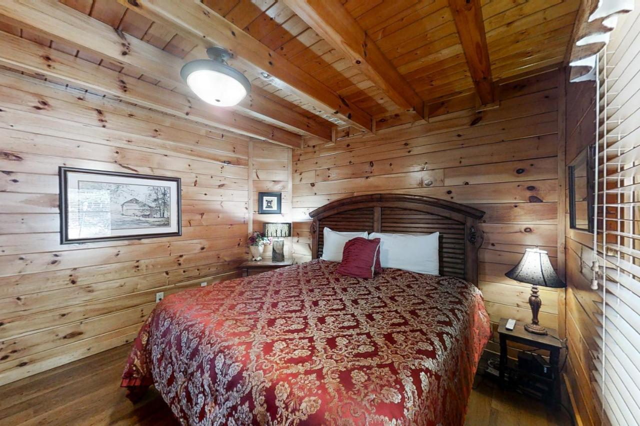 Chalet Of Dreams Пиджен Фордж Екстериор снимка